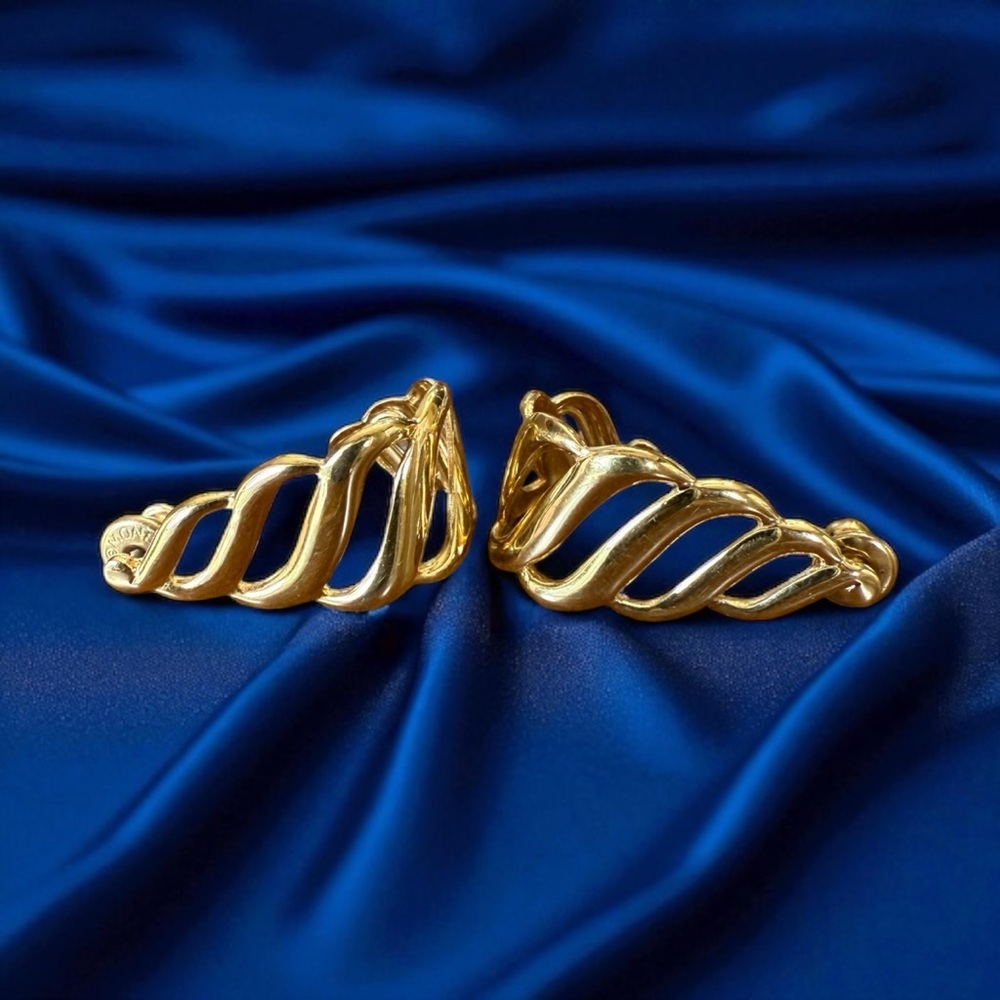 VTG Monet Gold Tone J Hoop Earrings Wavy Openwork Ribbon Geometric Statement